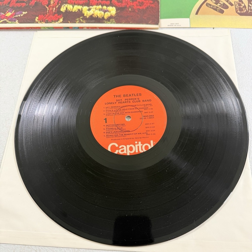 The Beatles Sgt. Pepper's Vinyl Record LP VG+ 1967 Stereo Capitol SMAS-2653 - Picture 3 of 8